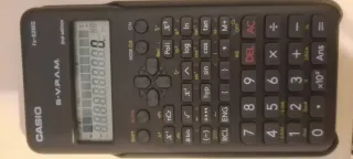 Calculadora Científica Casio fx-82MS