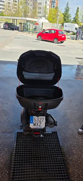 Yamaha NMAX 125 Scooter Matriculada 2025.