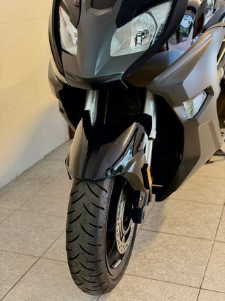 BMW C650 SPORT Maxi Scooter