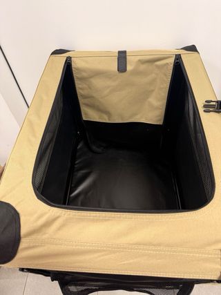 Cuccia pieghevole a 2 porte per animali domestici