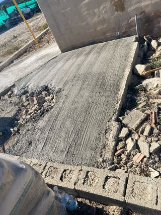 Chico colombiano en busca de trabajo