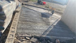 Chico colombiano en busca de trabajo