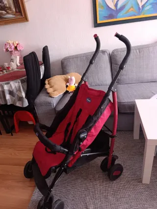 Carrito de paseo Chicco rojo