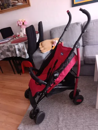 Carrito de paseo Chicco rojo