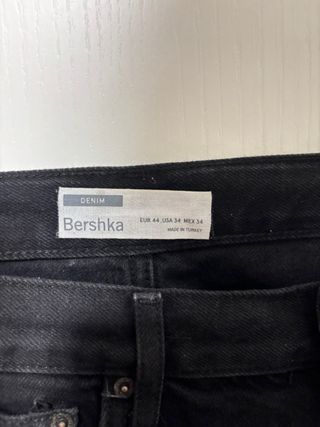 Bershka Vaqueros Cortos Desgastados