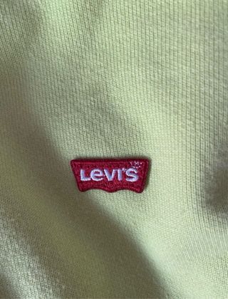 Sudadera Levi's amarilla con capucha