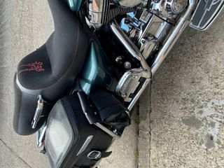 Harley-Davidson Cruiser Verde y Plata Road King