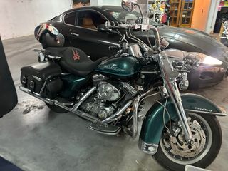 Harley-Davidson Cruiser Verde y Plata Road King