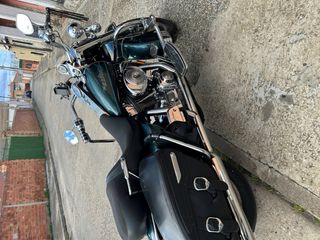Harley-Davidson Cruiser Verde y Plata Road King
