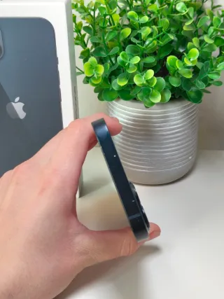 iPhone 13 128GB Midnight - Impecable + Caja