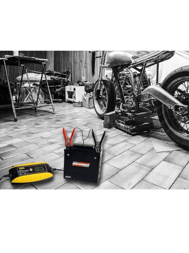 Cargador Batería ADAC
