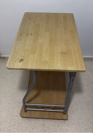 Mesa de ordenador madera y metal