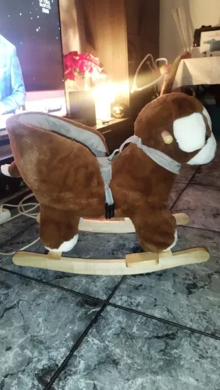 Perro balancín con cinturón de seguridad