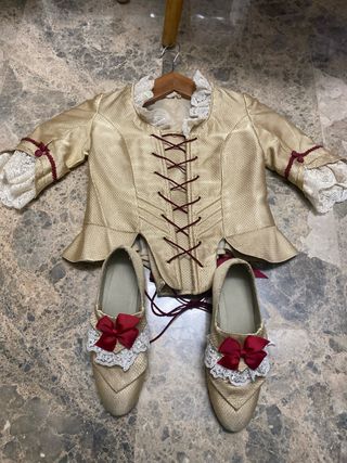 Corpiño y zapatos fallera niña oro y rojo