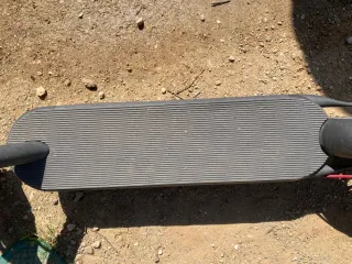 Xiaomi Mi Electric Scooter 4