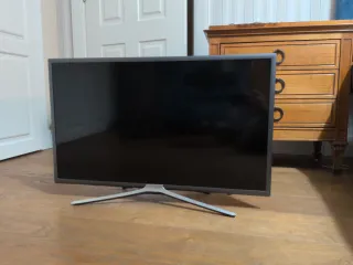 Samsung TV 32 Full HD