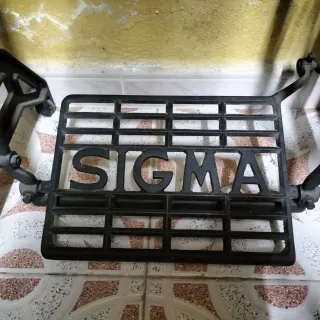 Máquina de coser Sigma con mesa