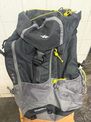 Mochila Montaña Quechua 70L