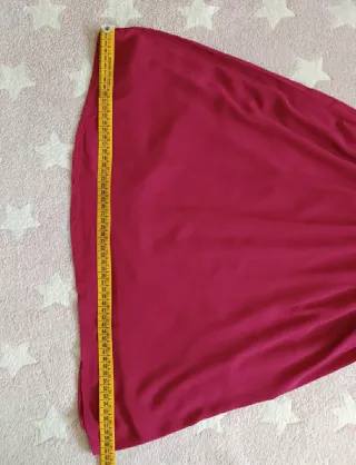 Vestido volantes fucsia burdeos Talla S Pull&Bear