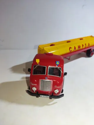 Maquets camión Pegaso 1:43