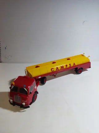 Maquets camión Pegaso 1:43