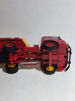 Maquets camión Pegaso 1:43