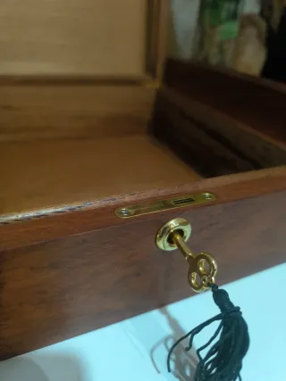 Caja de ajedrez vintage de madera