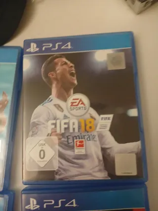 Lote 4 Juegos FIFA PS4: 18, 19, 20, 22