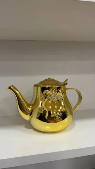 Tetera Dorada Decorada
