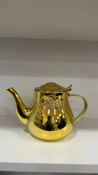 Tetera Dorada Decorada