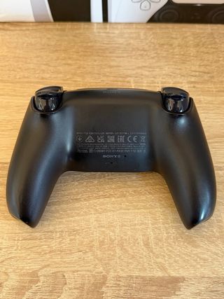 PS5 con Lector + Carcasas Negras