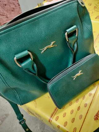 Bimba y Lola Bolso y Cartera Verde