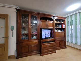 Mueble de salón madera maciza