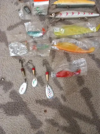 Lote señuelos pesca variados