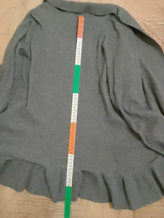 Cardigan asimmetrico cascata grigio