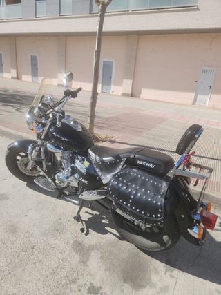 Keeway Superlight 125cc Custom Negra