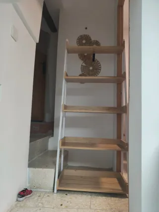 Estantería madera y metal