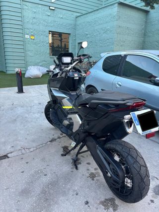 Honda ADV750 2024 - 10.300 km - Extras