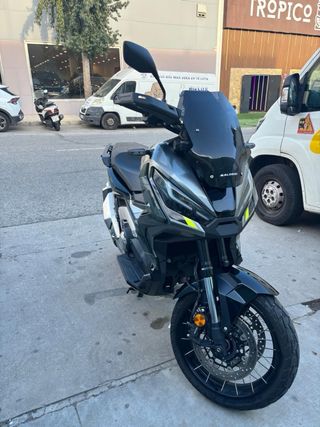 Honda ADV750 2024 - 10.300 km - Extras