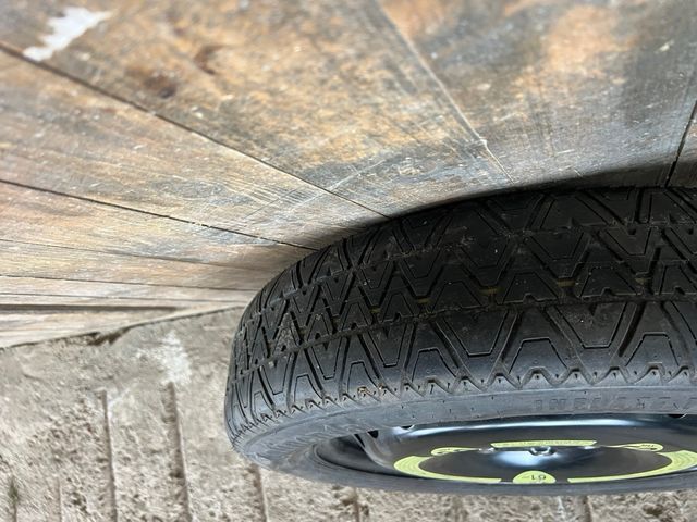 Rueda de emergencia Mercedes 17”M14 x1.5