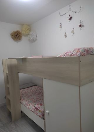 Litera con mueble de almacenaje. De dos camas