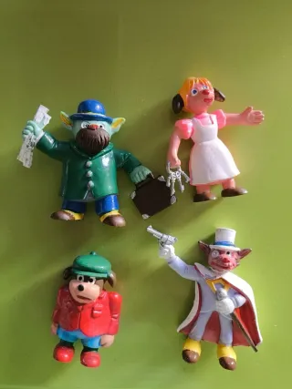 Lote PVC Sherlock Holmes Yolanda Años 80