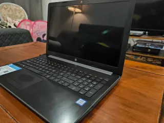 Portátil HP Laptop 15-da0130ns Gris.