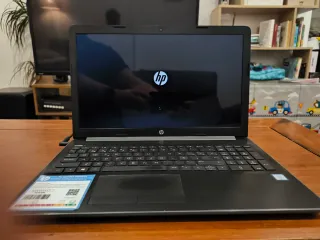 Portátil HP Laptop 15-da0130ns Gris.