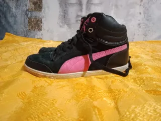 Zapatillas Puma Talla 36 Negras y Rosas