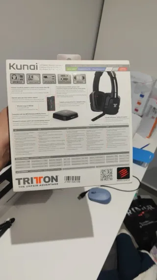 Auriculares Tritton Kunai Inalámbricos Negro
