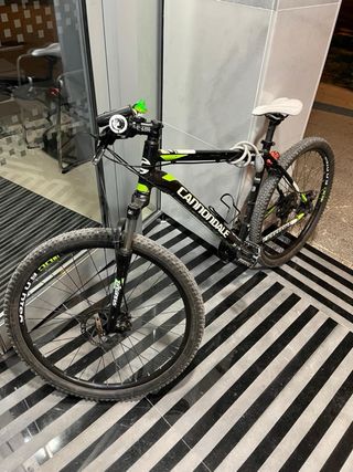 Bicicleta Cannondale Catalyst 3
