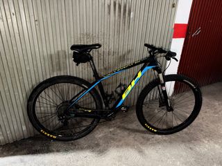 Bicicleta BH Ultimate RC 29 Carbono