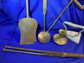 Set di oggetti antichi