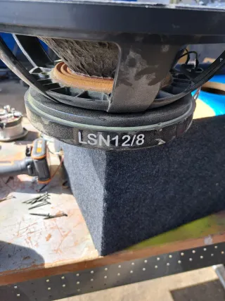 Caja de altavoces